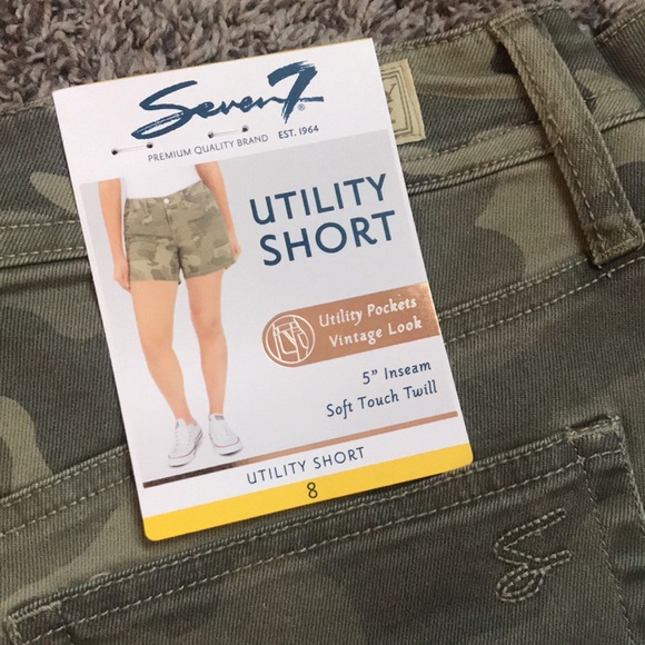 Seven7 Brand Utility Shorts in Camo Size 8 Inseam 5” with lots of stretch | NWT! - Picture 4 of 6